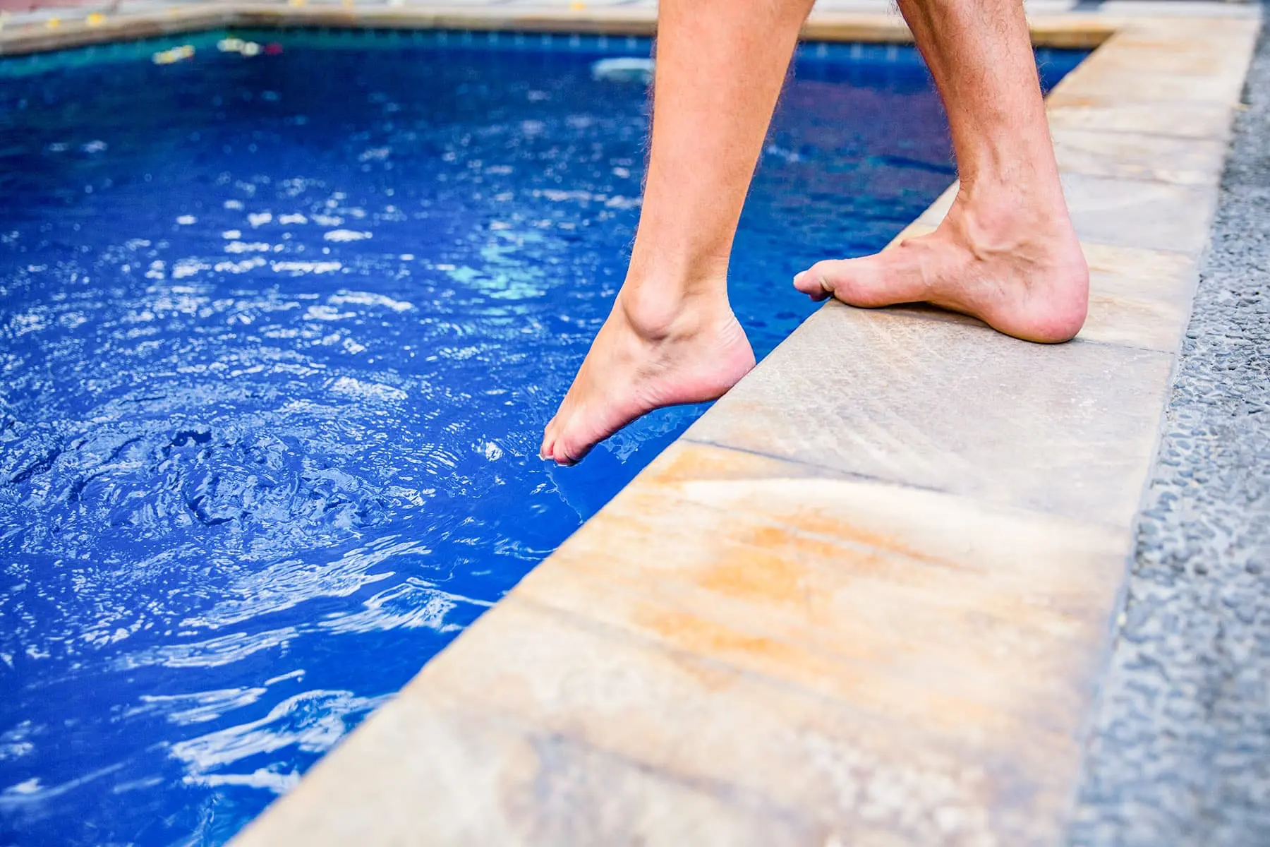 What Is the Ideal Swimming Pool Temperature